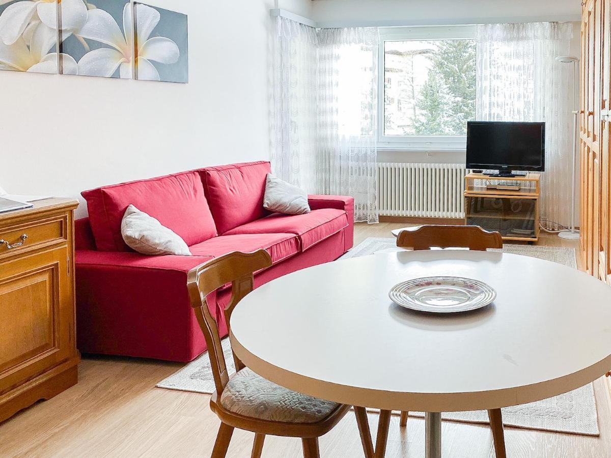 Zentrale Wohnung In St. Moritz Mit Grossem Balkon Zewnętrze zdjęcie