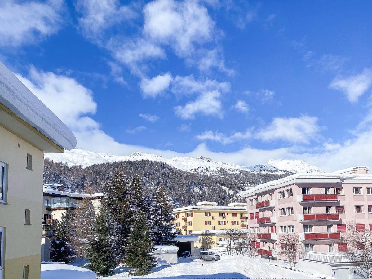 Zentrale Wohnung In St. Moritz Mit Grossem Balkon Zewnętrze zdjęcie